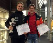 Max van Honschoten (l) en Mats van den Bos ontvingen de Hopbeker